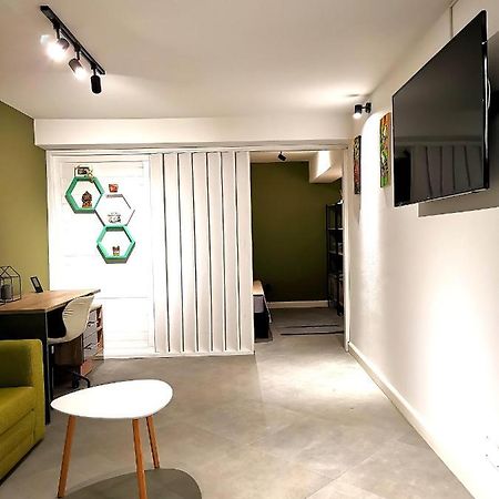 Uranus Studio Apartment เปียตราเนียมซ์ ภายนอก รูปภาพ