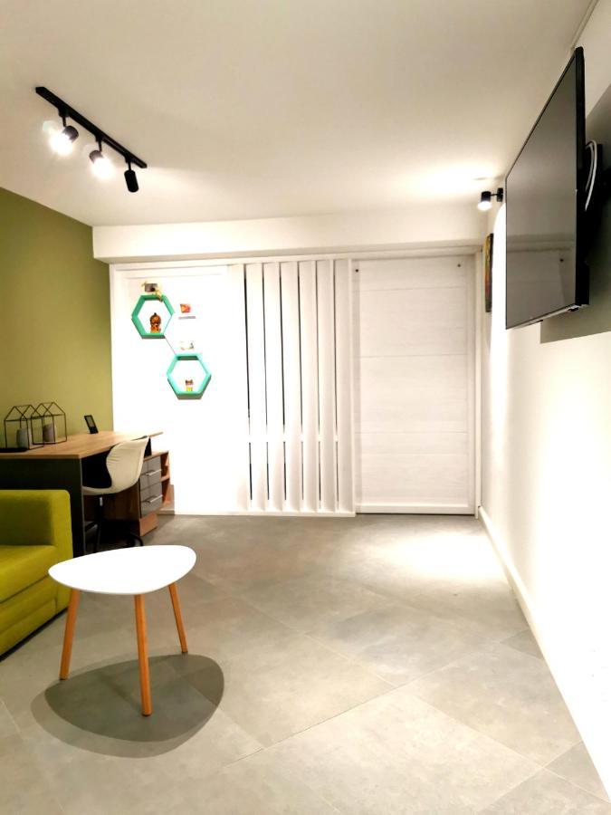 Uranus Studio Apartment เปียตราเนียมซ์ ภายนอก รูปภาพ